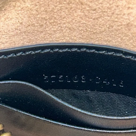 Gucci GG Marmont Matelasse Black
Leather Chain Mini Bucket Shoulder Bag Cuore - Picture 7 of 7